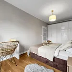 Wola Prestige - Parking, Balcony - By Rentujemy Διαμέρισμα Βαρσοβία