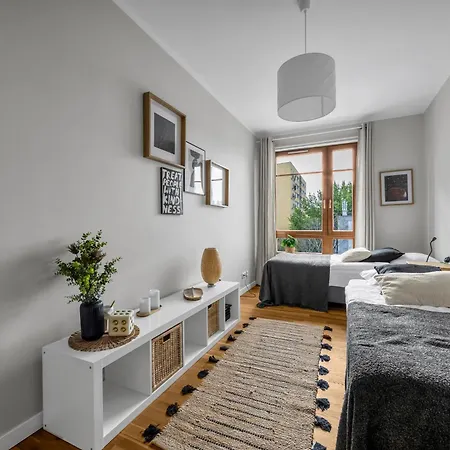 Apartment Wola Prestige - Parking, Balcony - By Rentujemy