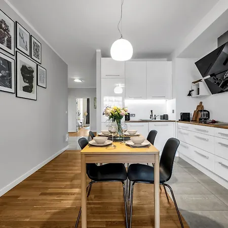 Wola Prestige - Parking, Balcony - By Rentujemy Apartment