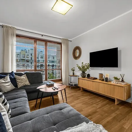 Apartment Wola Prestige - Parking, Balcony - By Rentujemy