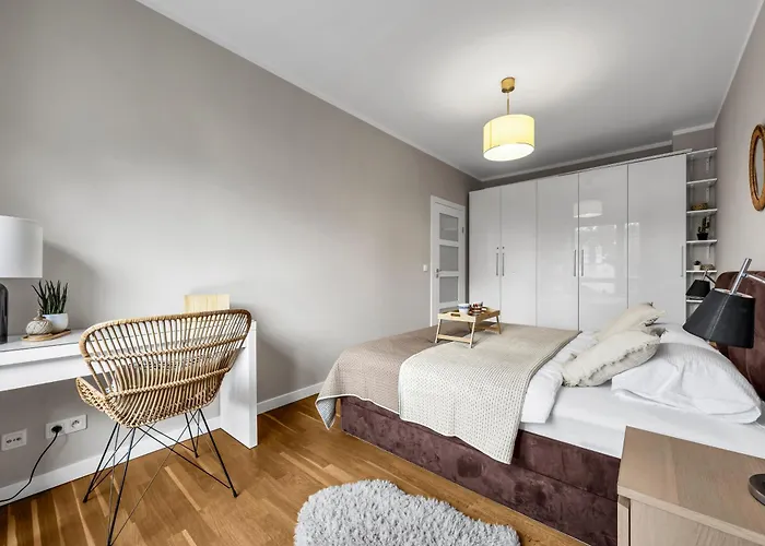 Wola Prestige - Parking, Balcony - By Rentujemy Lejlighed Warszawa