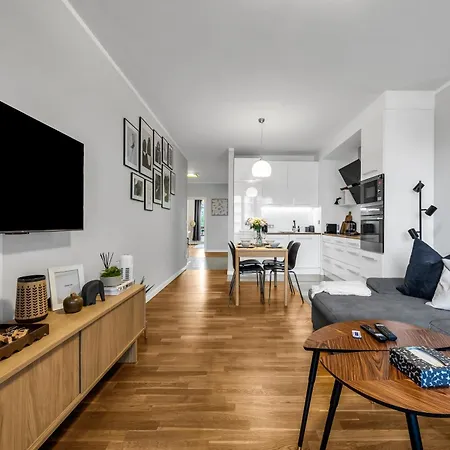 アパート Wola Prestige - Parking, Balcony - By Rentujemy